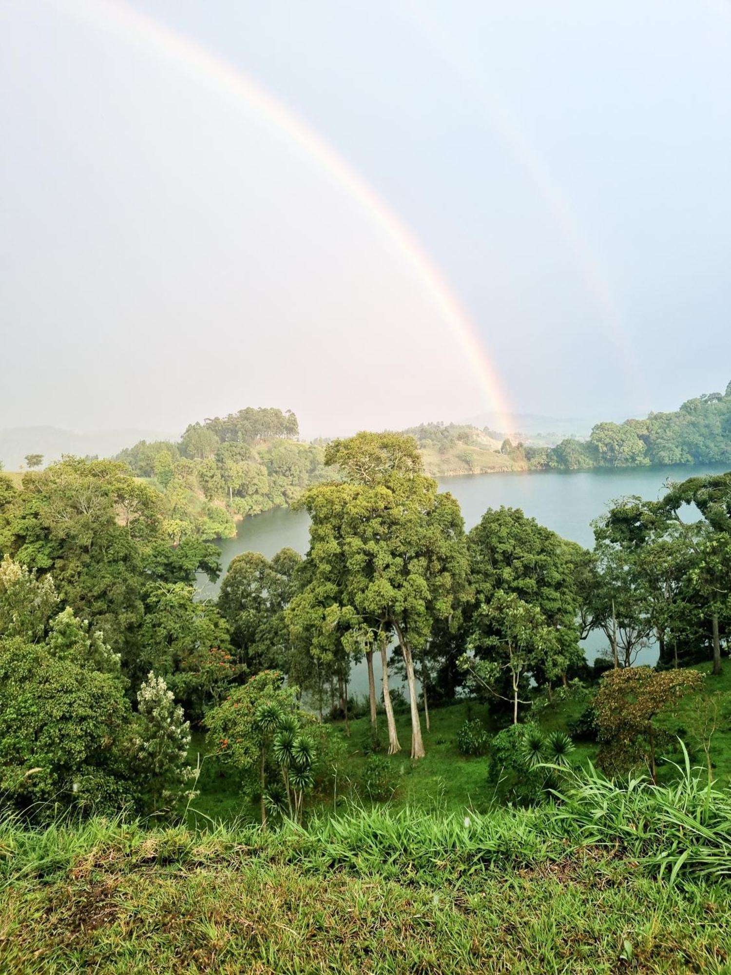 Lake Nyamirima Cottages Fort Portal Eksteriør billede