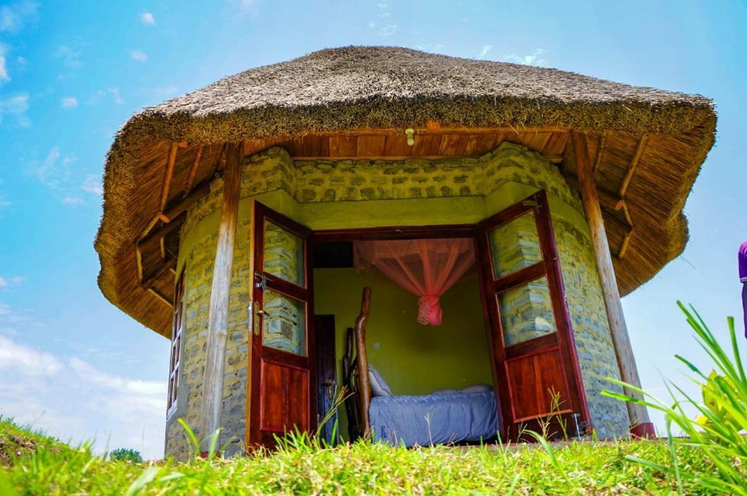 Lake Nyamirima Cottages Fort Portal Eksteriør billede